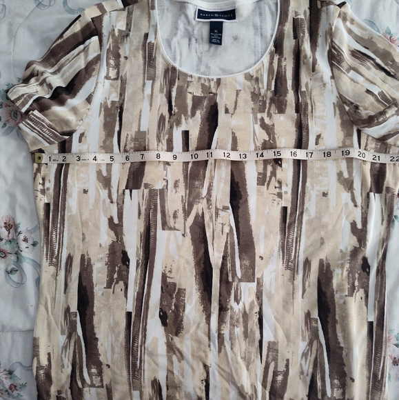 Woman's print tshirt - Picture 4 of 4